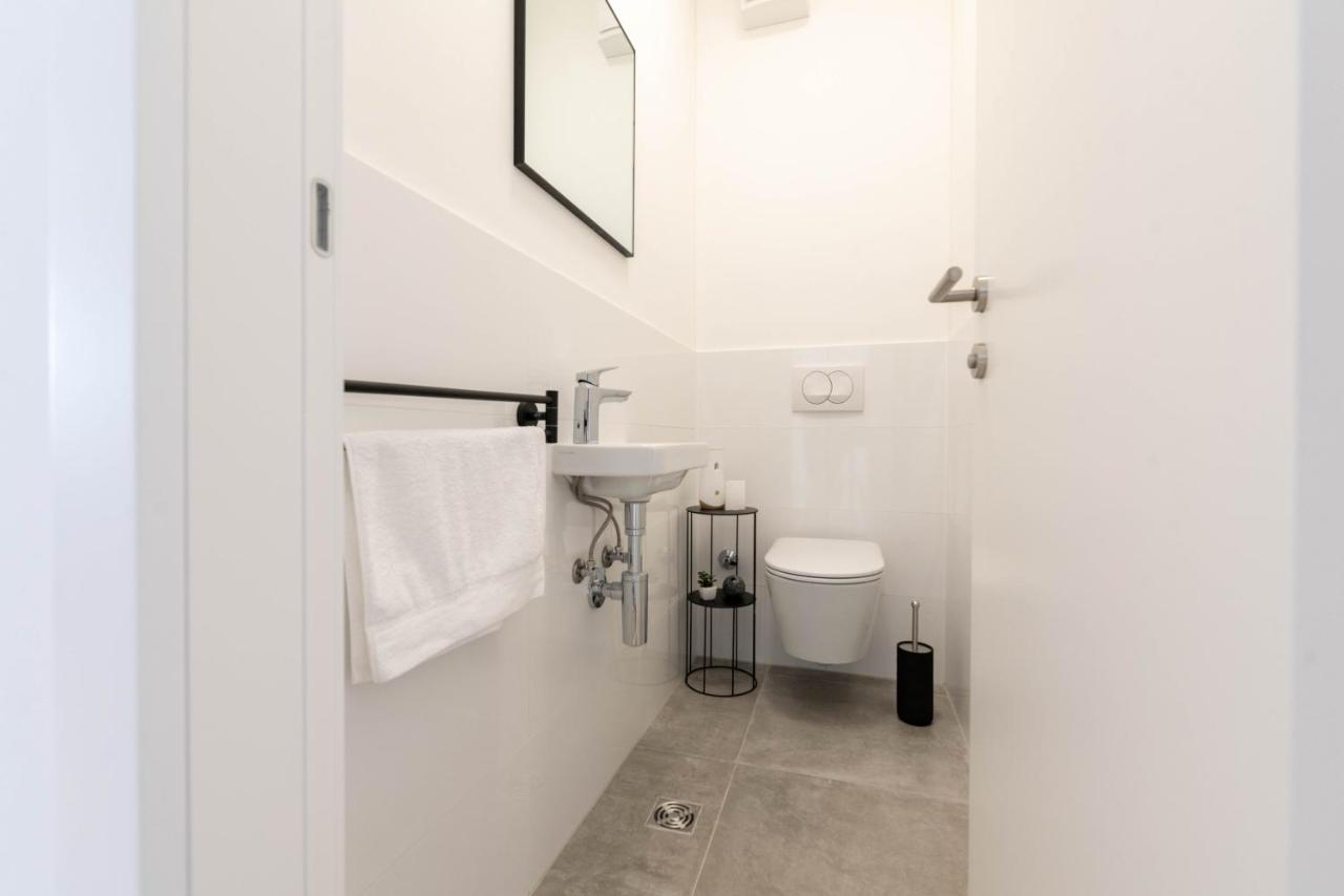 Dalmatia Apartment Znjan Spalato Esterno foto